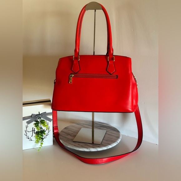 La Terra Vegan Leather Shoulder Medium Size Red Handbag Zipper and Snap Closure - Picture 14 of 16